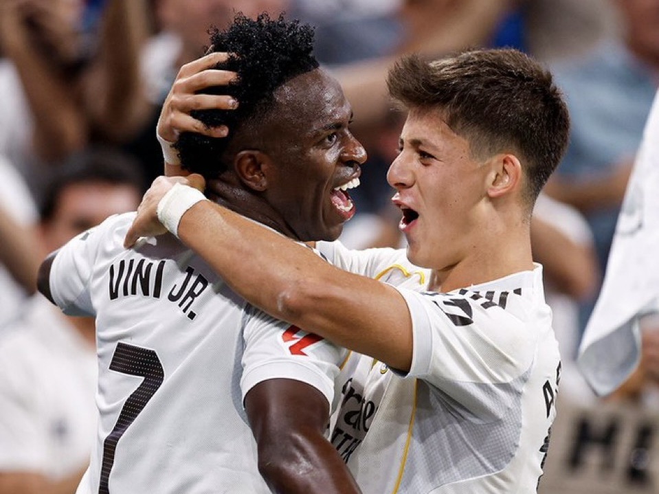 Comeback victory puts Real Madrid at the top of La Liga&nbsp;– Real Madrid 2-1 Mallorca&nbsp;REPORT